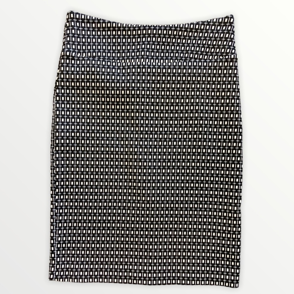 Margaret M stitch Fix Slimming B&W Pencil Skirt S